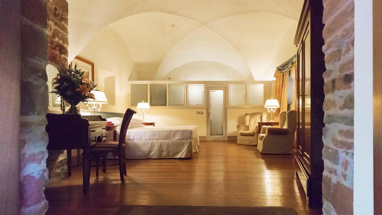 Badia Di Campoleone Villa Arezzo Bilik gambar