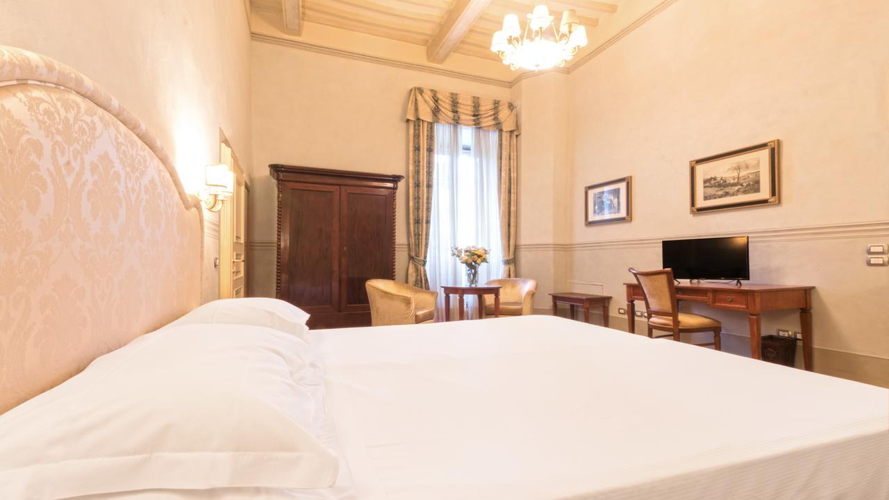 Badia Di Campoleone Villa Arezzo Bilik gambar