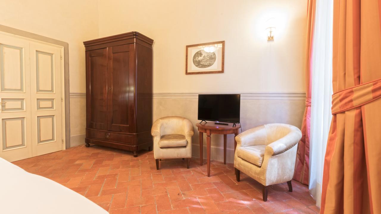Badia Di Campoleone Villa Arezzo Bilik gambar