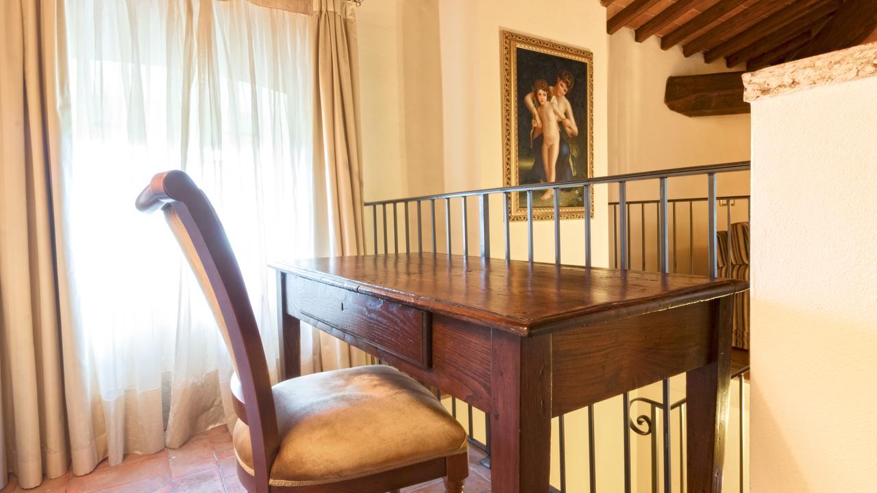 Badia Di Campoleone Villa Arezzo Bilik gambar